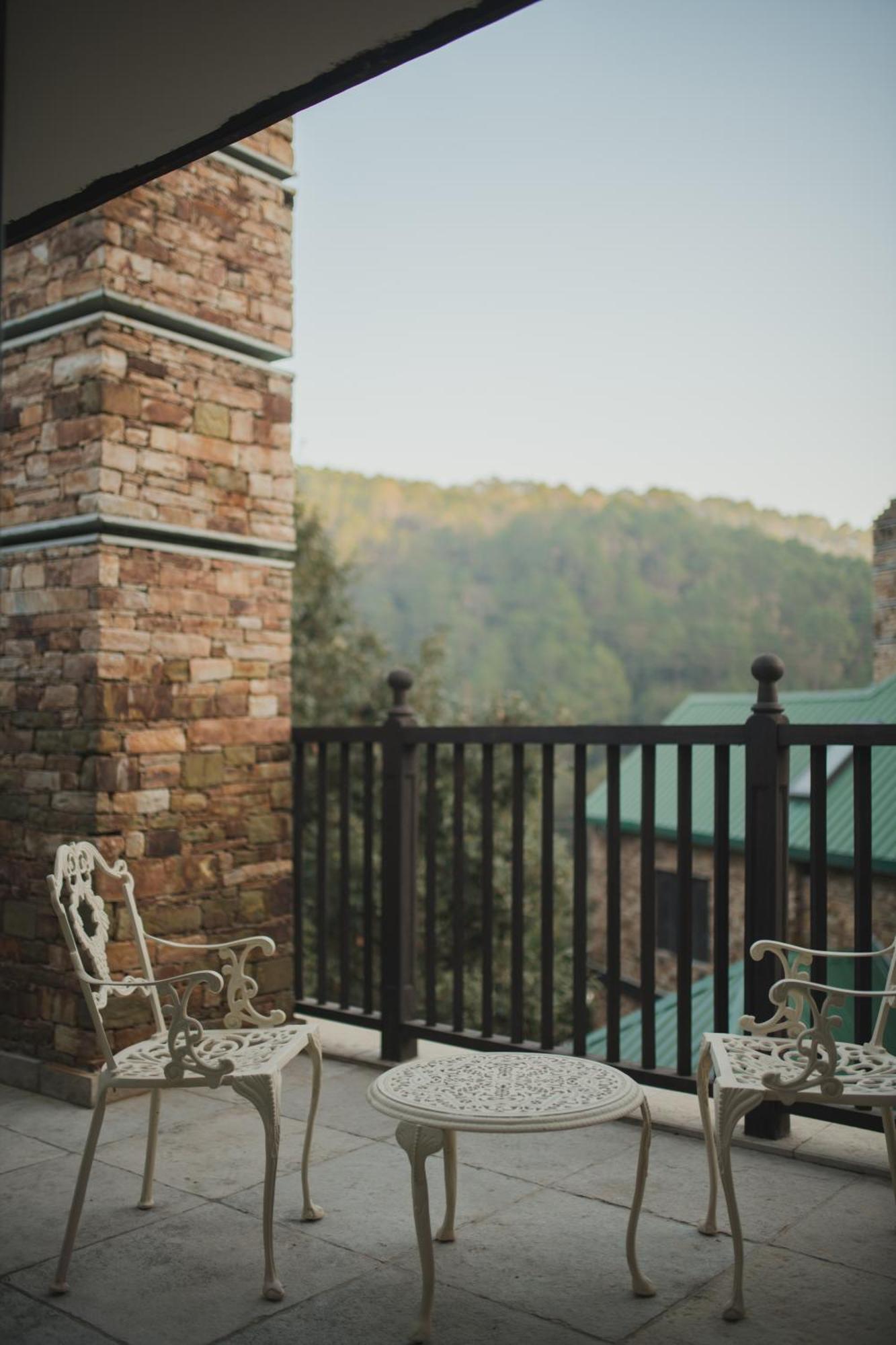 Brij Atmanya Bhowali, Nainital, A Luxury Mountain Escape Luaran gambar